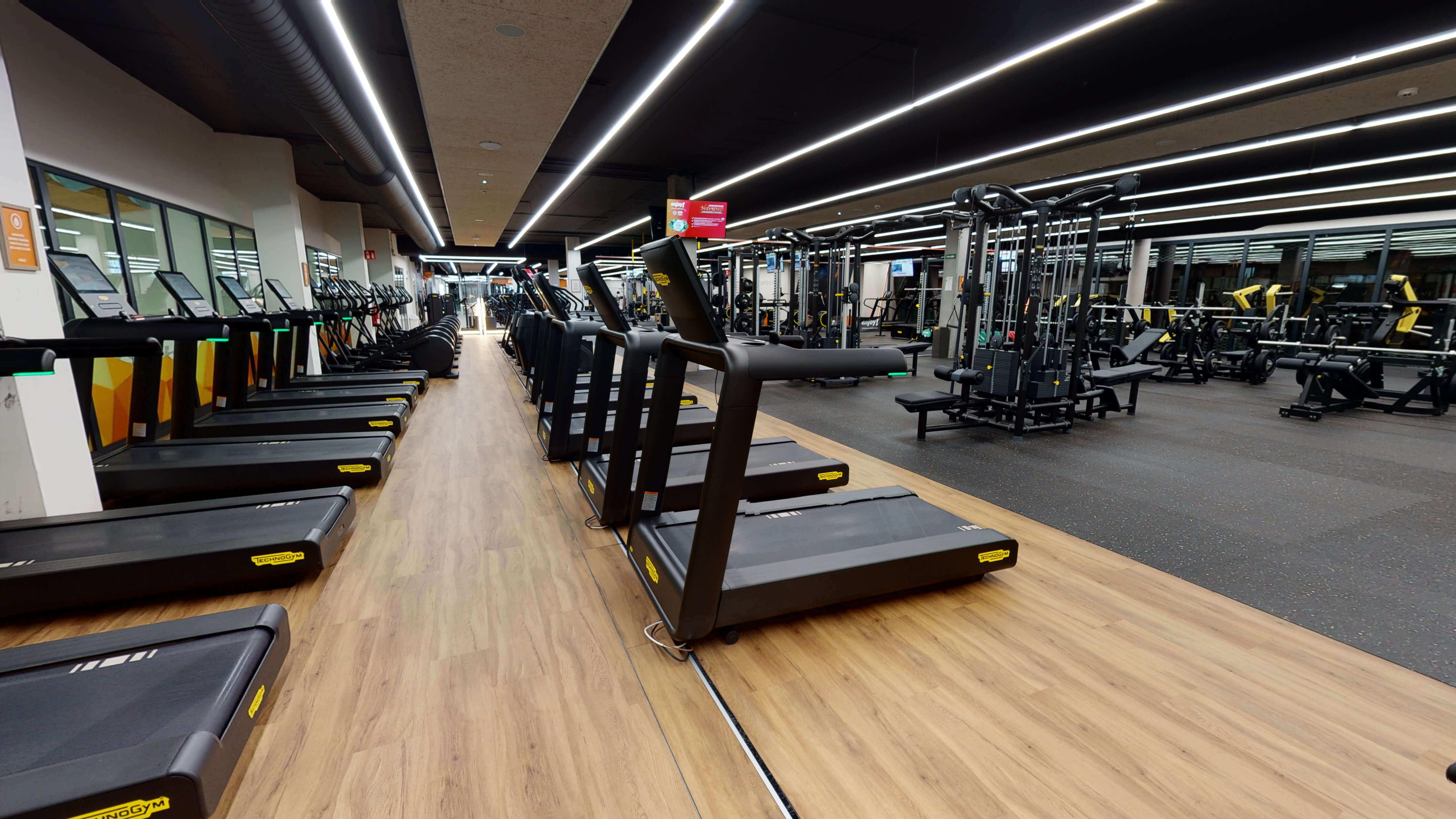 Fitnessstudio Enjoy Gym in Oviedo | OBO